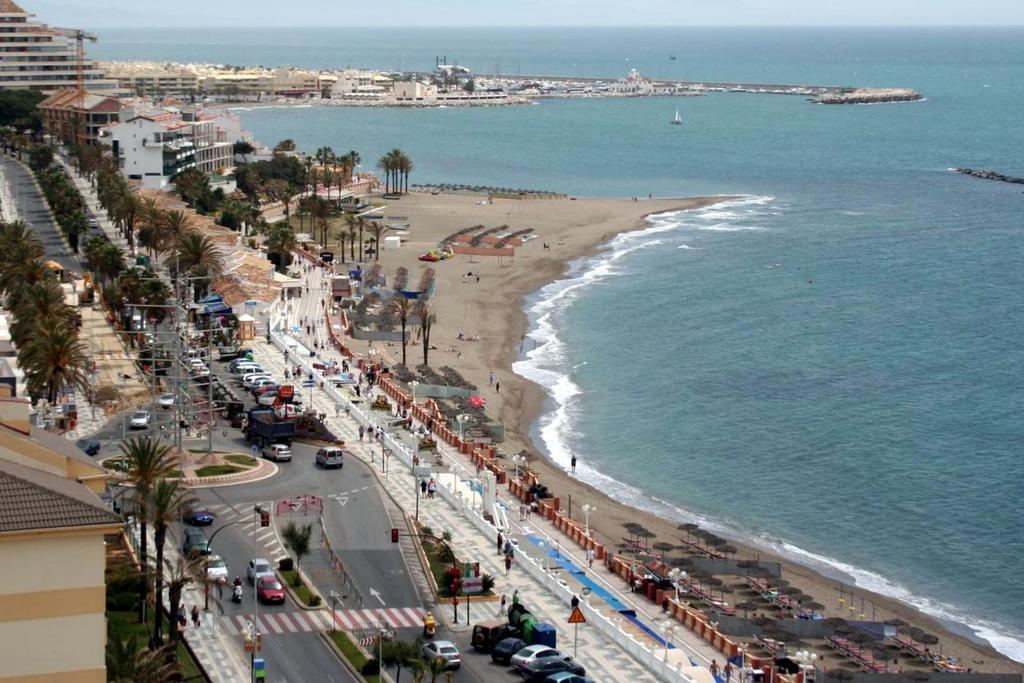 "Vive Benal Beach" Estudios Con Vistas Al Parque Acuatico Benalmadena Ngoại thất bức ảnh